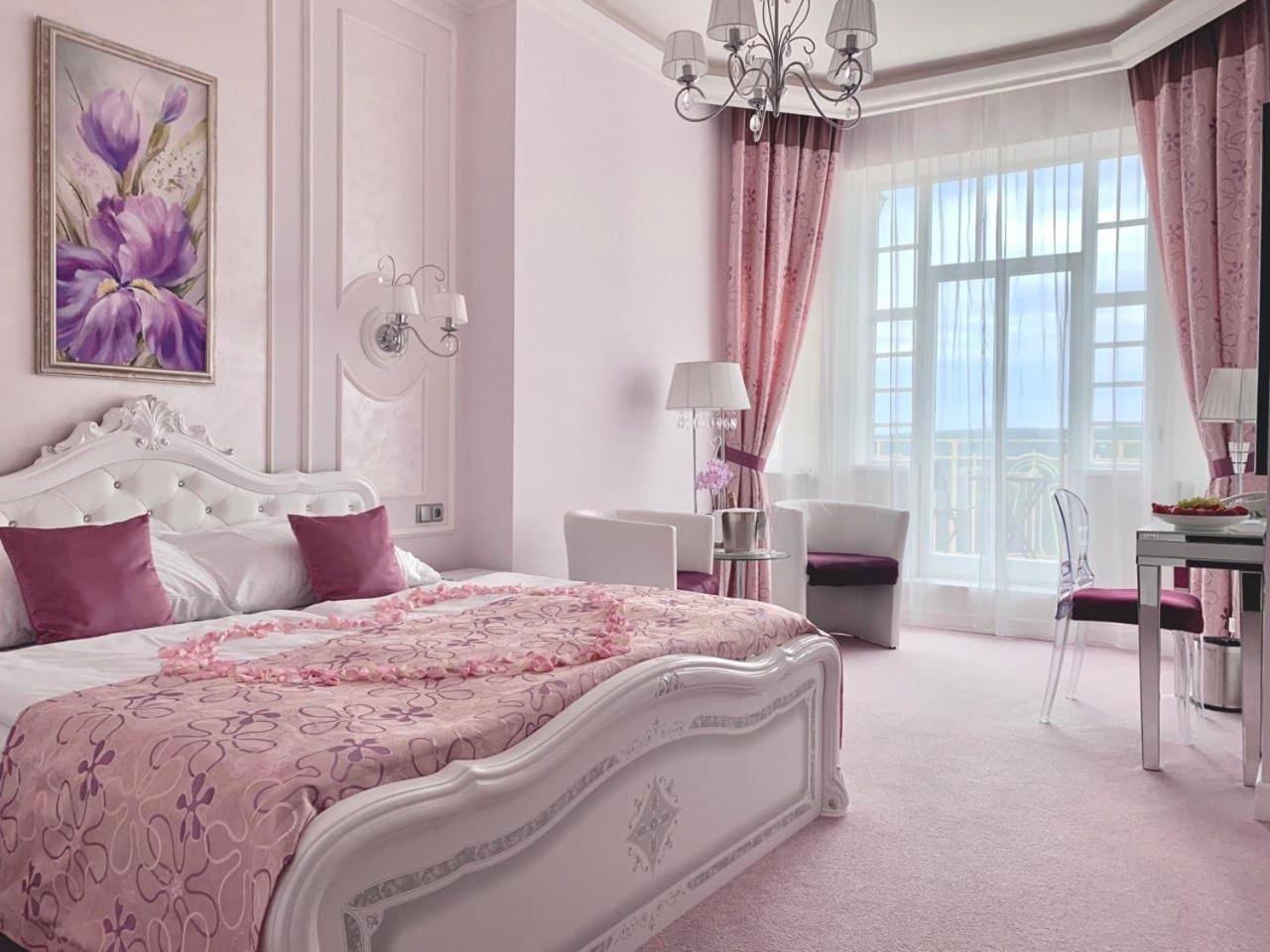 Hotel Katerina Зноймо Екстериор снимка